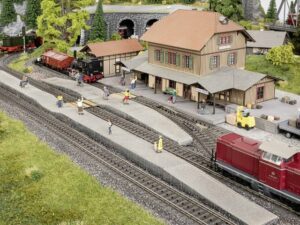 NOCH Modelleisenbahn-Set NOCH 0066012 H0 Bahnsteigsystem für MÄRKLIN® C-Gleis®