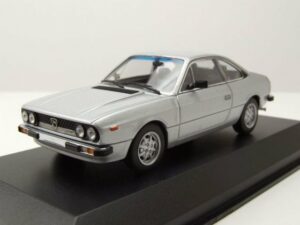 Maxichamps Modellauto Lancia Beta Coupe 1980 silber Modellauto 1:43 Maxichamps