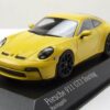 Minichamps Modellauto Porsche 911 (992) GT3 Touring 2021 gelb mit schwarzen Felgen Modellaut