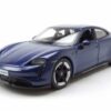 Bburago Modellauto Porsche Taycan 2019 blau Modellauto 1:24 Bburago