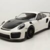 Minichamps Modellauto Porsche 911 (991.2) GT2 RS 2018 weiß mit schwarzen magnesium Felgen