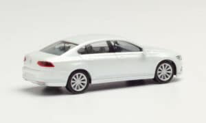 Herpa 038416-002 VW Passat Limo.  met. oryxweiß