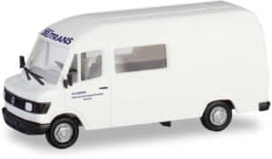 Herpa 094917 MB 207 D HD Halbbus Deutrans