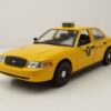GREENLIGHT collectibles Modellauto Ford Crown Victoria Taxi 2008 gelb John Wick 2 Modellauto 1:24 Greenli