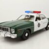 GREENLIGHT collectibles Modellauto Plymouth Fury 1975 grün weiß Capitol City Police Modellauto 1:18 Green