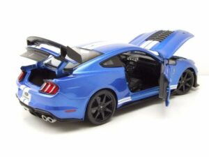 Maisto® Modellauto Ford Shelby Mustang GT500 2020 blau metallic Modellauto 1:18 Maisto
