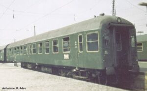 PIKO Modellauto Piko H0 59682 H0 Mitteleinstiegswagen der DB Steuerwagen Bymf 2. Klass