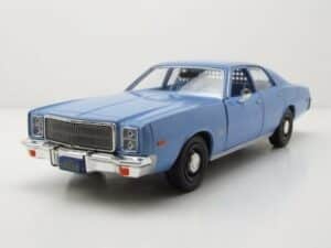 GREENLIGHT collectibles Modellauto Plymouth Fury 1977 blau Christine Detective Junkins Modellauto 1:24