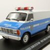 GREENLIGHT collectibles Modellauto Dodge Ram B250 Van NYPD Police 1987 blau weiß Modellauto 1:43 Greenlig