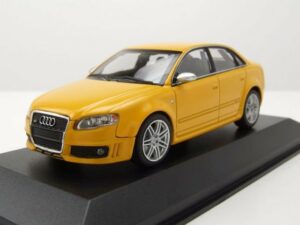 Maxichamps Modellauto Audi RS4 2004 gelb Modellauto 1:43 Maxichamps