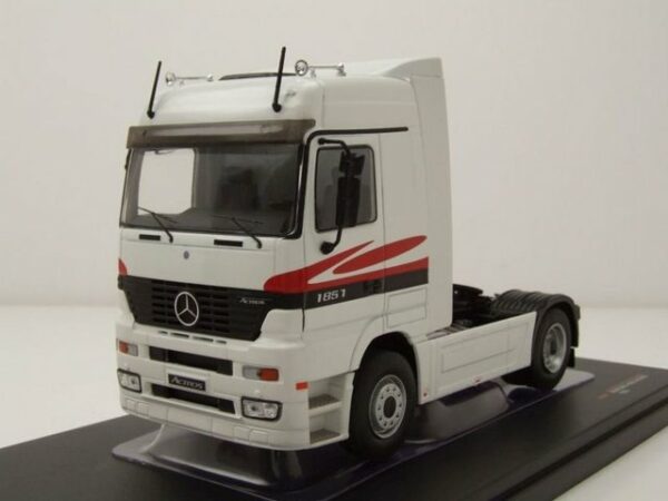 ixo Models Modelltraktor Mercedes Actros MP1 Zugmaschine 1995 weiß grau Modellauto 1:43 ixo