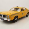 GREENLIGHT collectibles Modellauto Dodge Monaco City Cab Taxi 1978 gelb Rocky 3 Modellauto 1:24 Greenligh