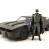 JADA Modellauto Batmobile The Batman 2022 schwarz mit Licht und Figur Modellauto 1:18
