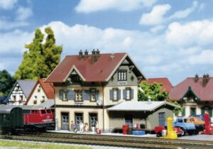 Faller Modelleisenbahn-Set Faller 282707 Z Bahnhof Güglingen