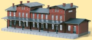 Auhagen Modelleisenbahn-Gebäude Bahnhof Neupreußen