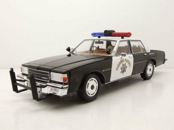 GREENLIGHT collectibles Modellauto Chevrolet Caprice California Highway Patrol Police 1989 schwarz weiß