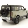 Bburago Modellauto Land Rover Defender 2022 grün metallic Modellauto 1:24 Bburago