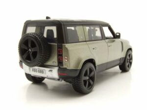 Bburago Modellauto Land Rover Defender 2022 grün metallic Modellauto 1:24 Bburago