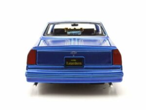 Maisto® Modellauto Chevrolet Monte Carlo Lowrider 1986 blau Modellauto 1:24 Maisto
